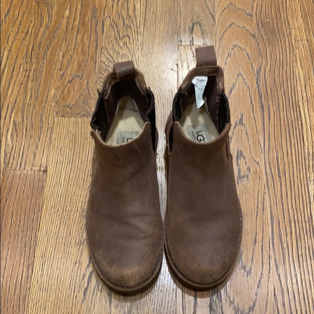 Kids Ugg Callum Boots, size 4